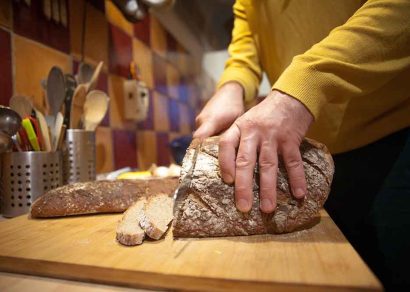 Du pain frais, maison bien sûr, aux 5 céréales et au levain
